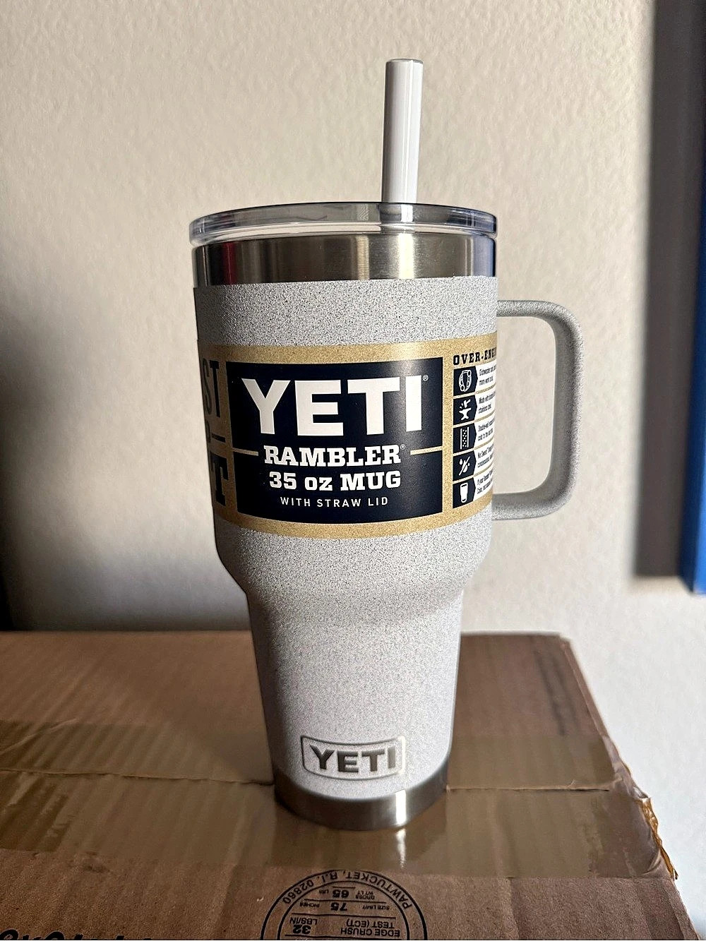 YETI Rambler 35 oz Mug with Straw Lid 35 oz Grey Stone
